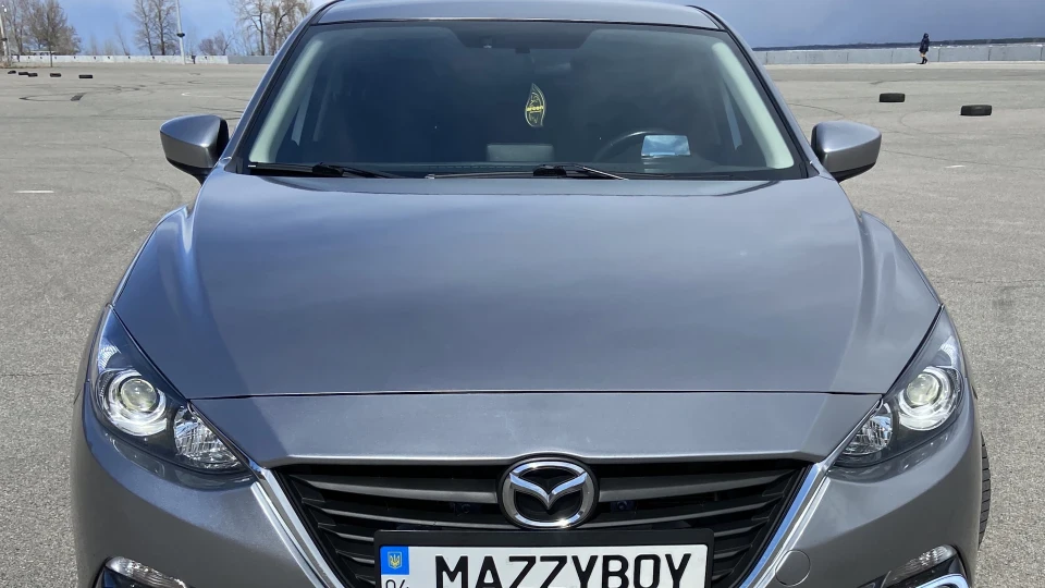 Mazda 3 Touring 3