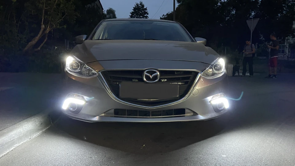 Mazda 3 Touring 5