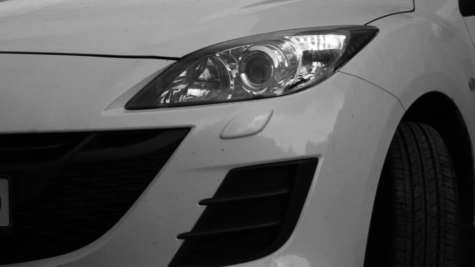 Mazda 3 White Angel