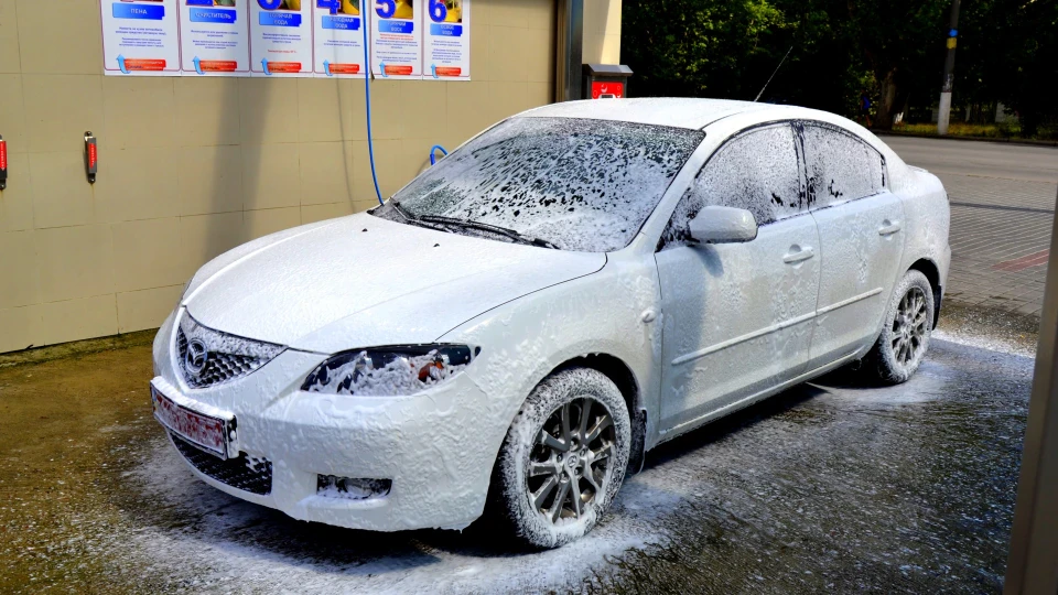 Mazda 3 / White Cloud 3