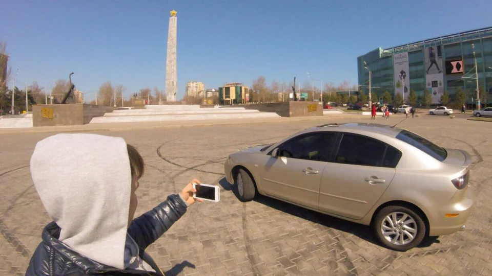 Mazda 3 Золота Чайка
