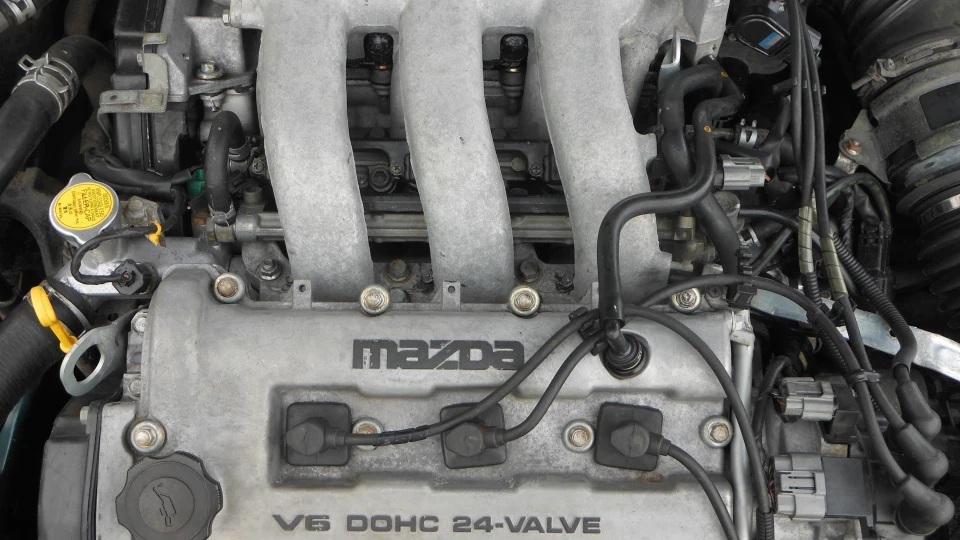 Mazda 323 5