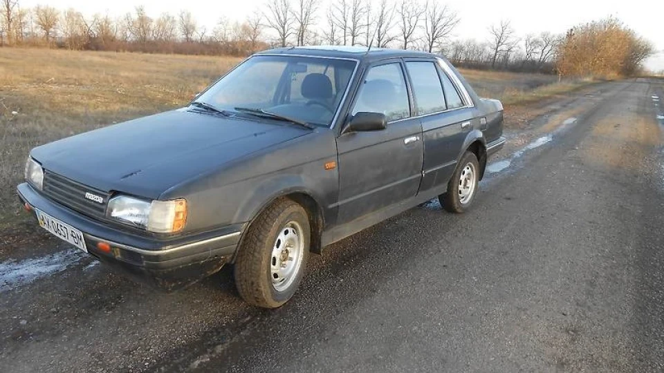 Mazda 323 3