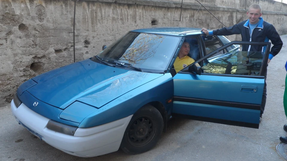 Mazda 323