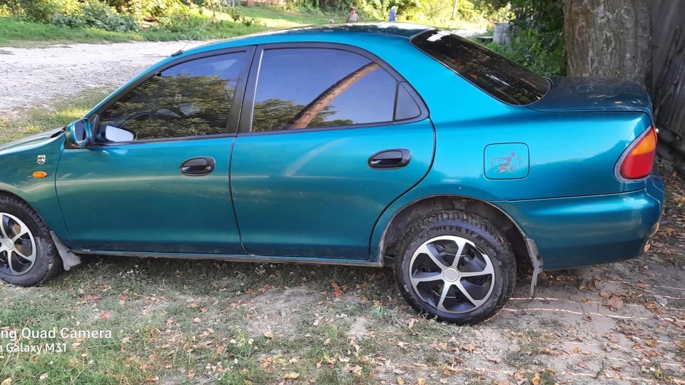 Mazda 323