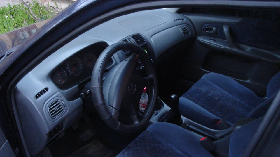 Mazda 323 3