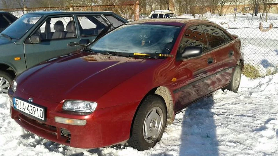 Mazda 323