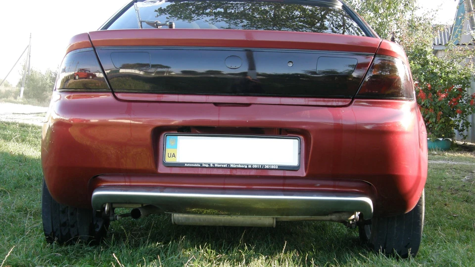 Mazda 323 2