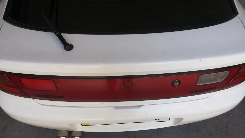 Mazda 323 2