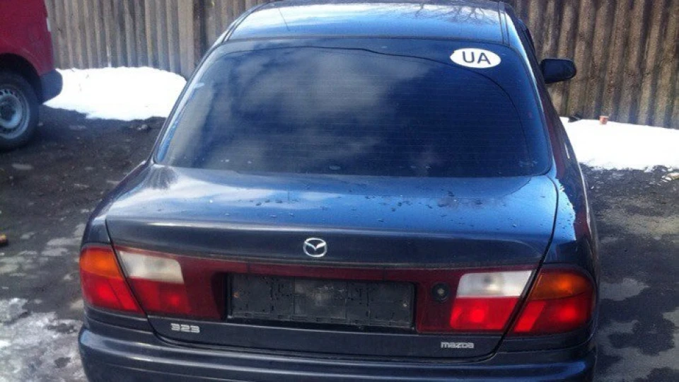 Mazda 323