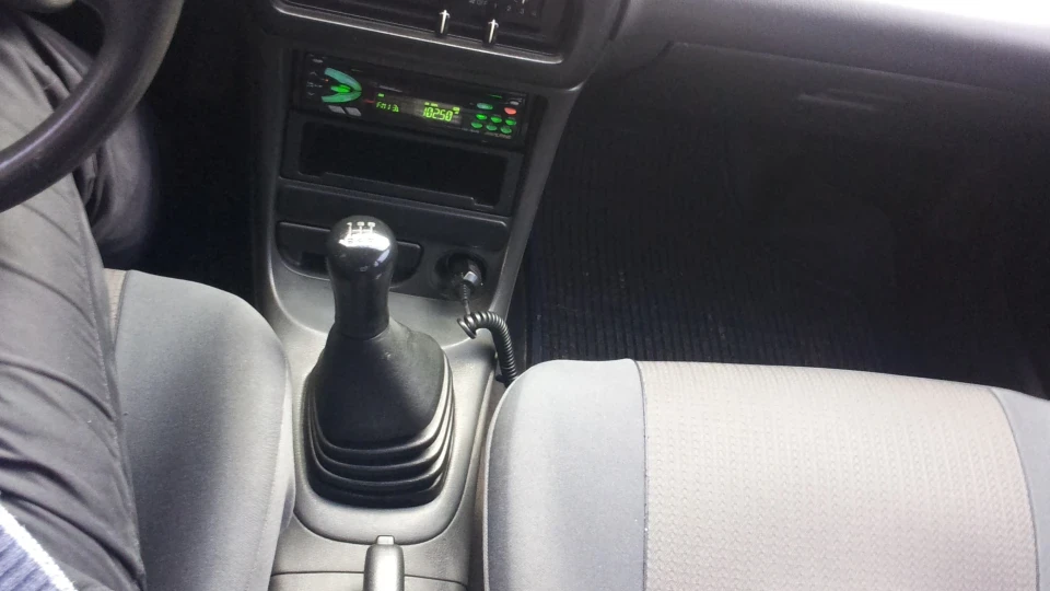 Mazda 323 5