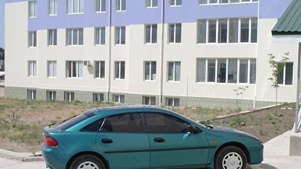 Mazda 323 5