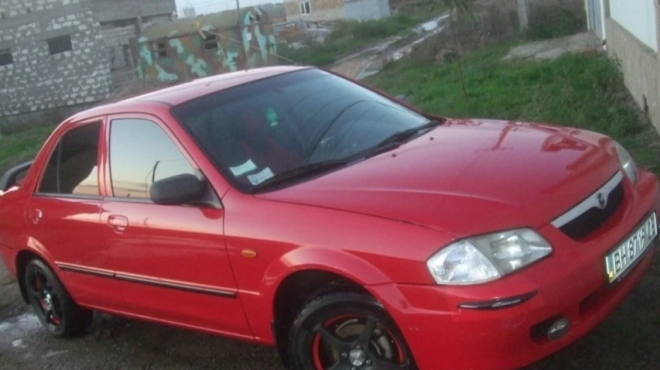 Mazda 323