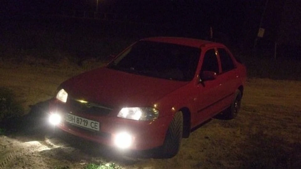 Mazda 323 4