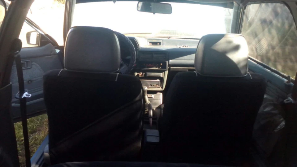 Mazda 323 2