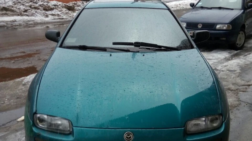 Mazda 323 3