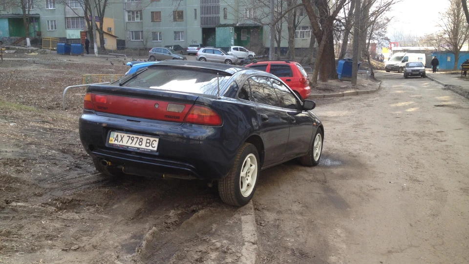 Mazda 323 5