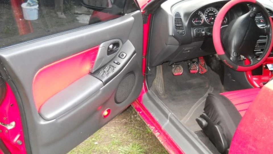Mazda 323
