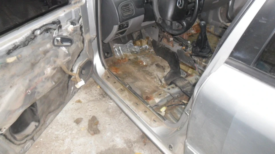 Mazda 323 3
