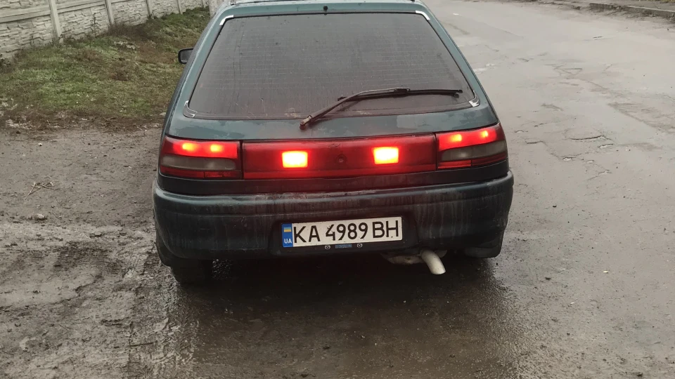 Mazda 323 5