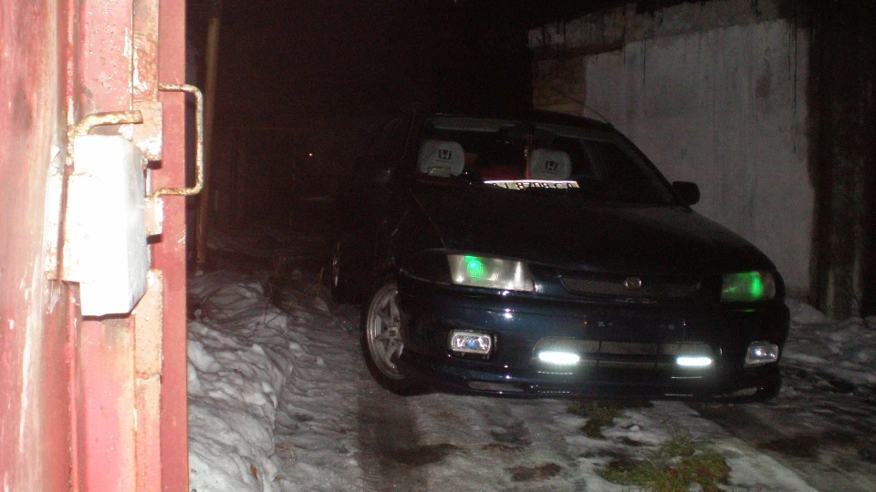 Mazda 323 3