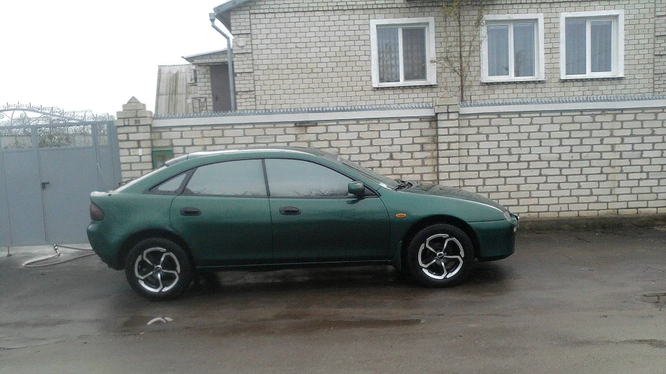 Mazda 323 3