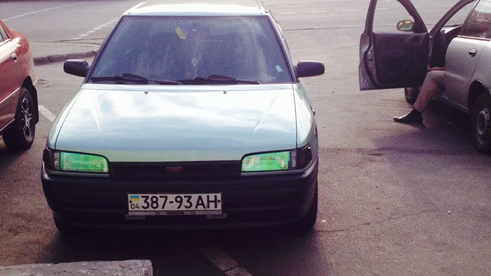 Mazda 323 3