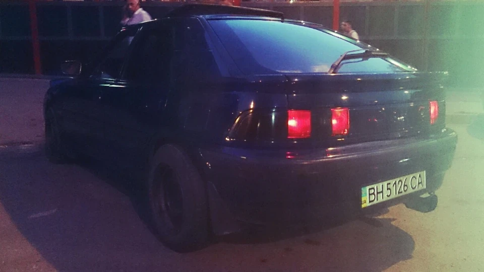 Mazda 323 2