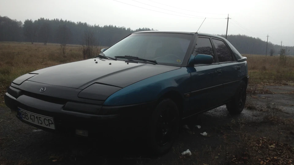 Mazda 323 3