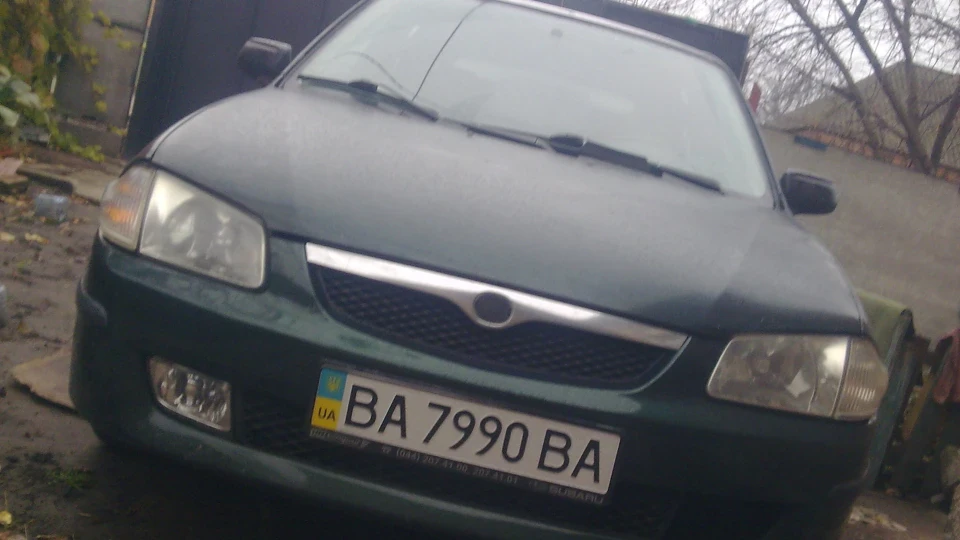 Mazda 323 3
