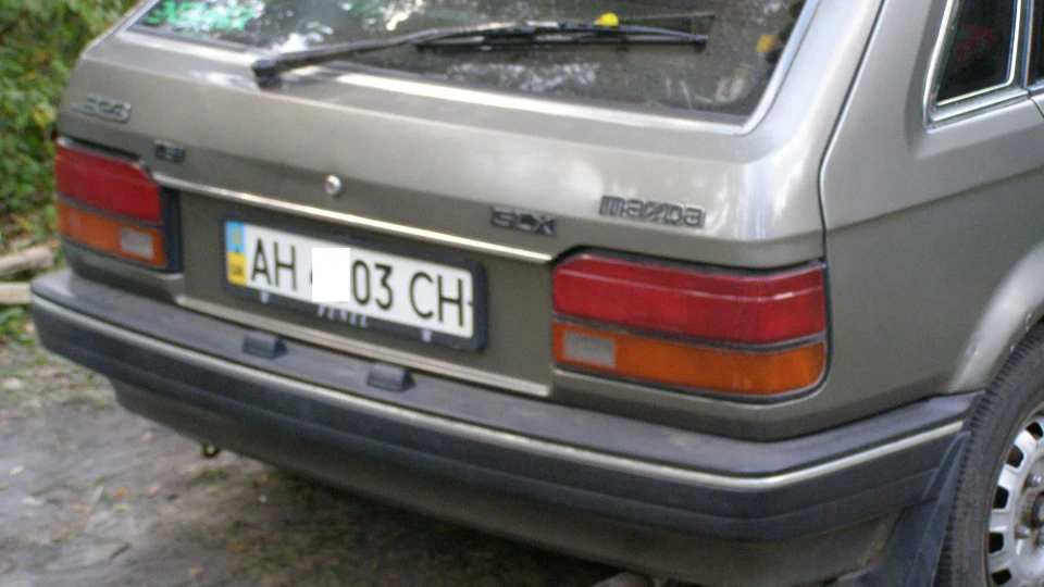 Mazda 323