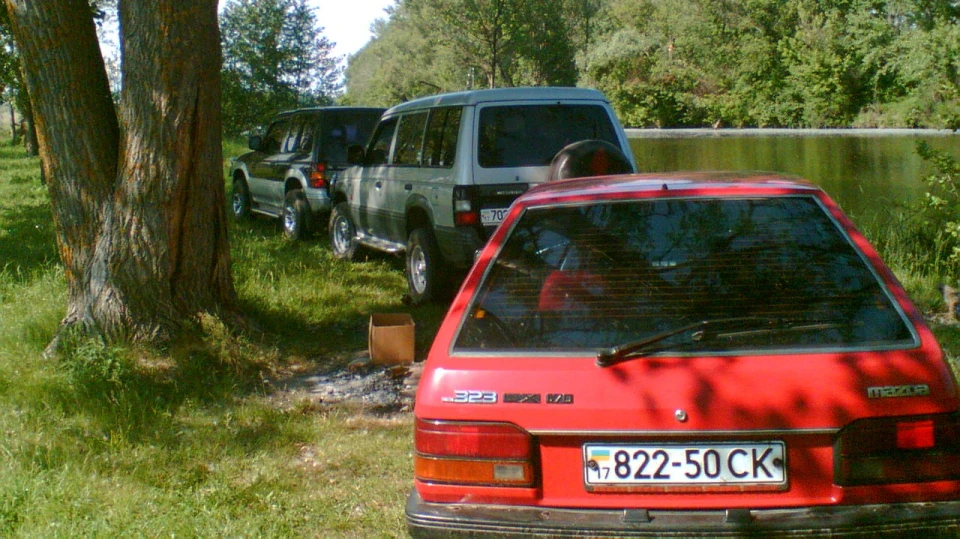 Mazda 323 4