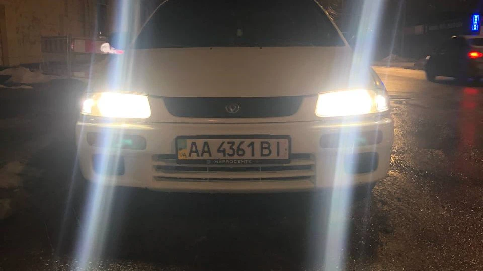 Mazda 323 3