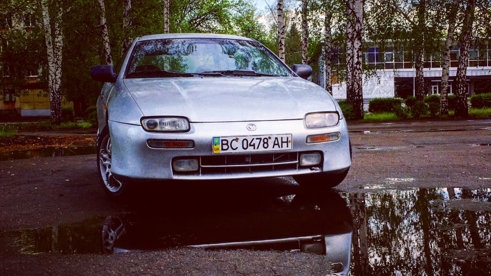 Mazda 323 3