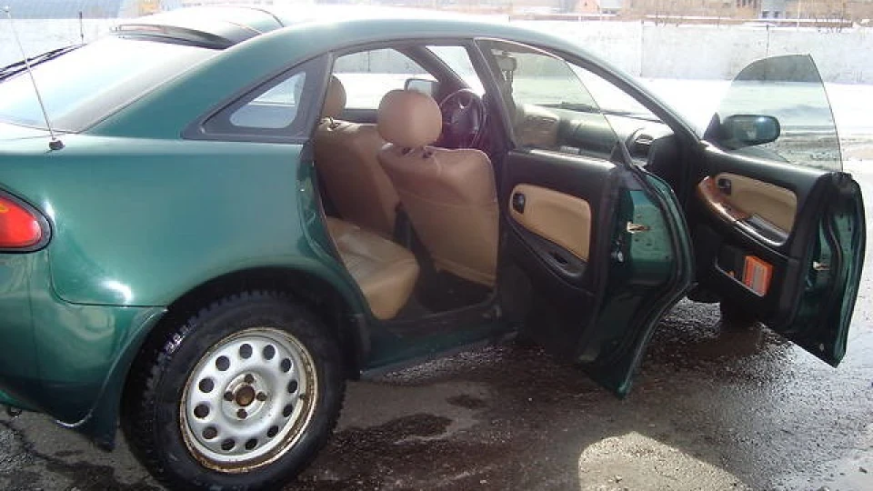 Mazda 323 3