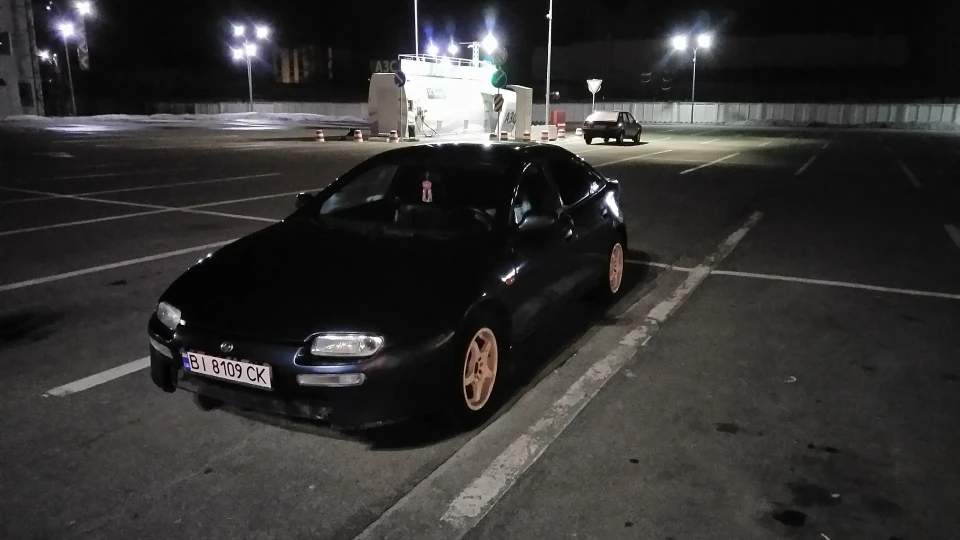 Mazda 323 5