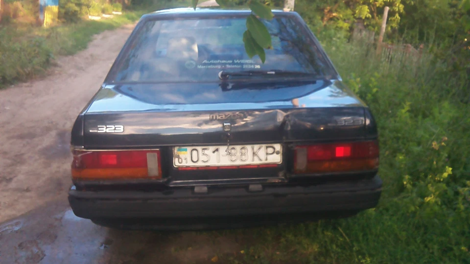 Mazda 323 3