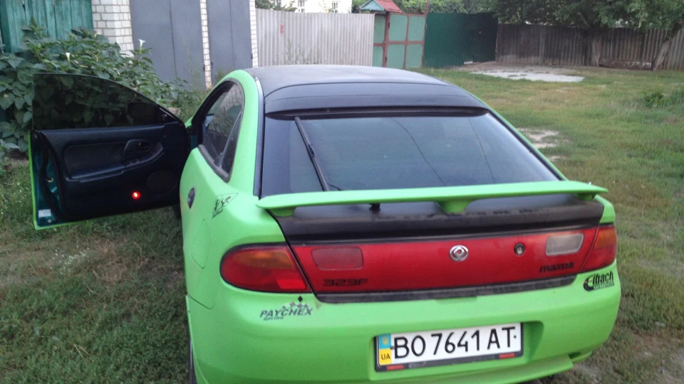 Mazda 323 4