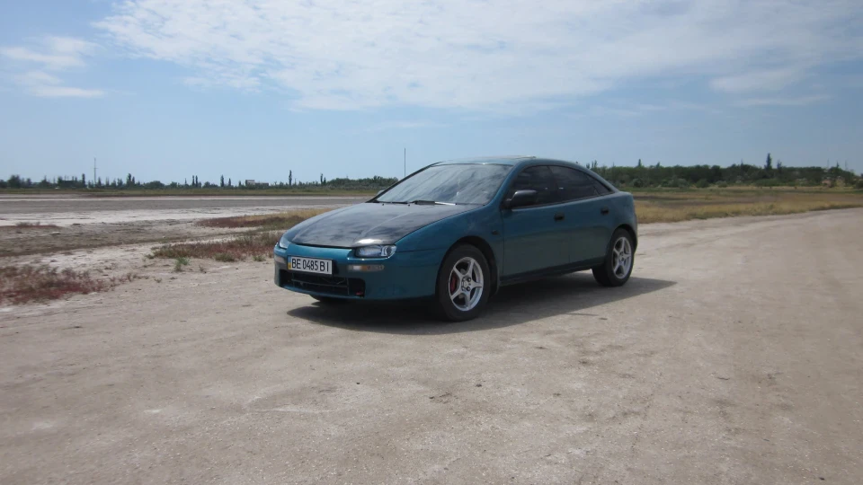 Mazda 323 4
