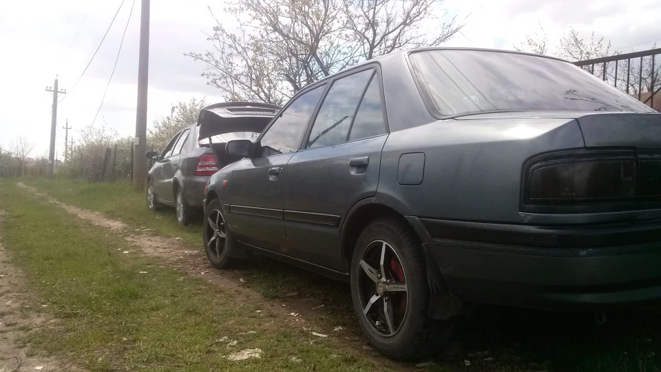 Mazda 323 3