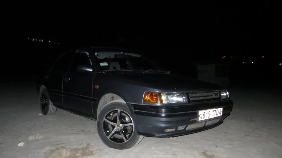 Mazda 323 4