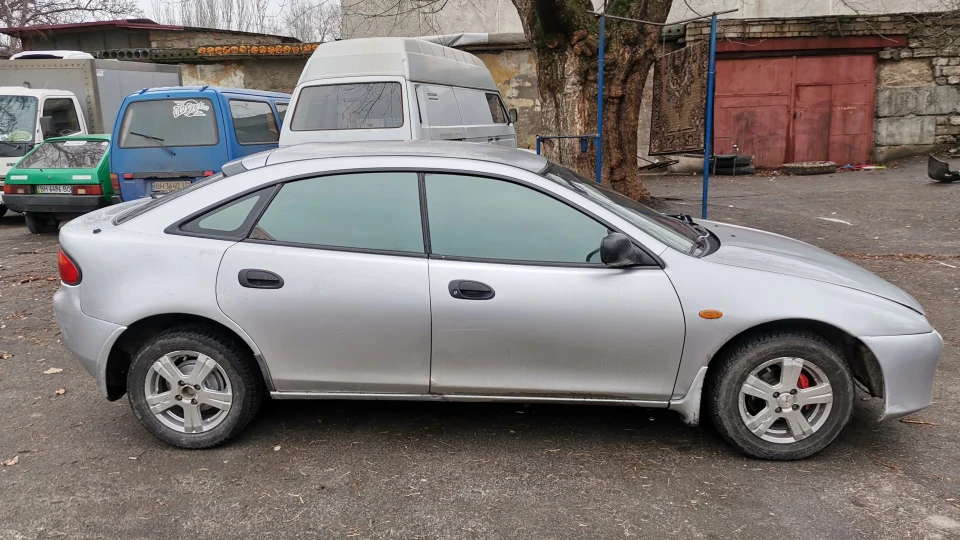 Mazda 323 3