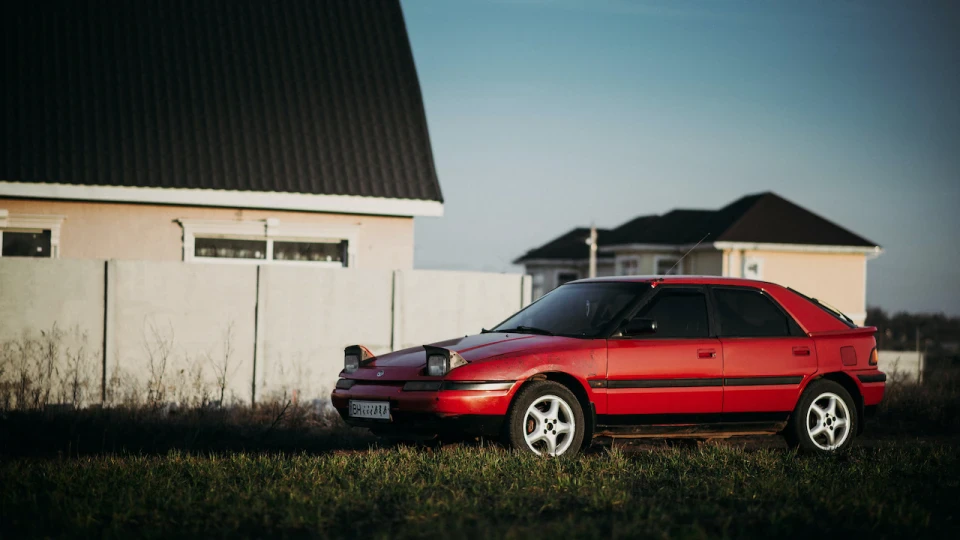 Mazda 323 2