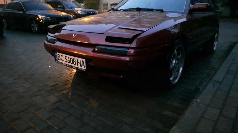 Mazda 323 2