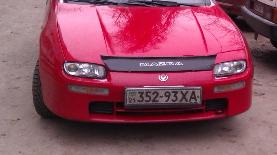 Mazda 323