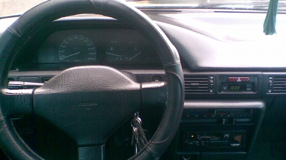 Mazda 323 4