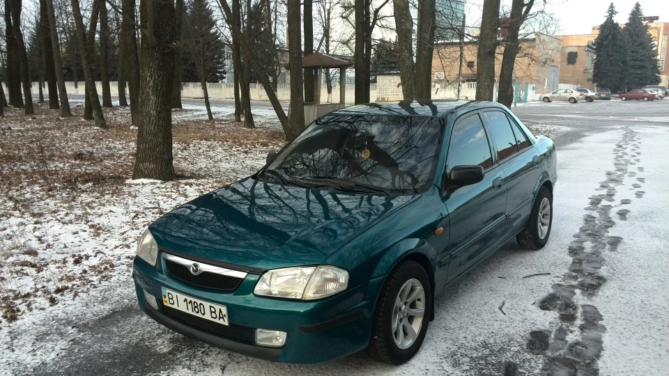 Mazda 323