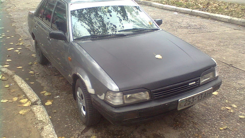 Mazda 323 ))) 3