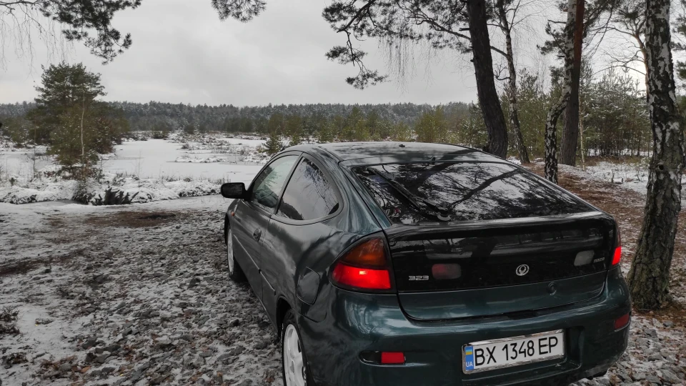 Mazda 323 1.3 бензин 3
