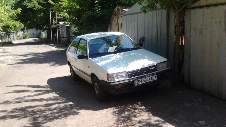 Mazda 323 1.3 3